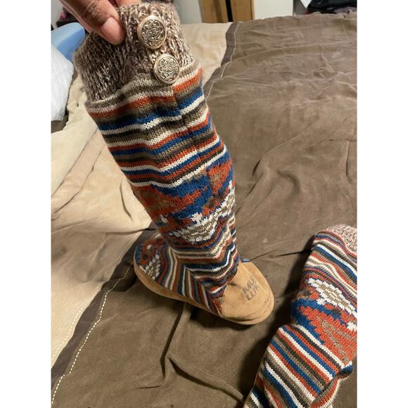 Muk Luks boot sock patterned slippers size 6.5 - Picture 1 of 8